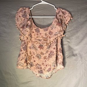 Floral flowy top